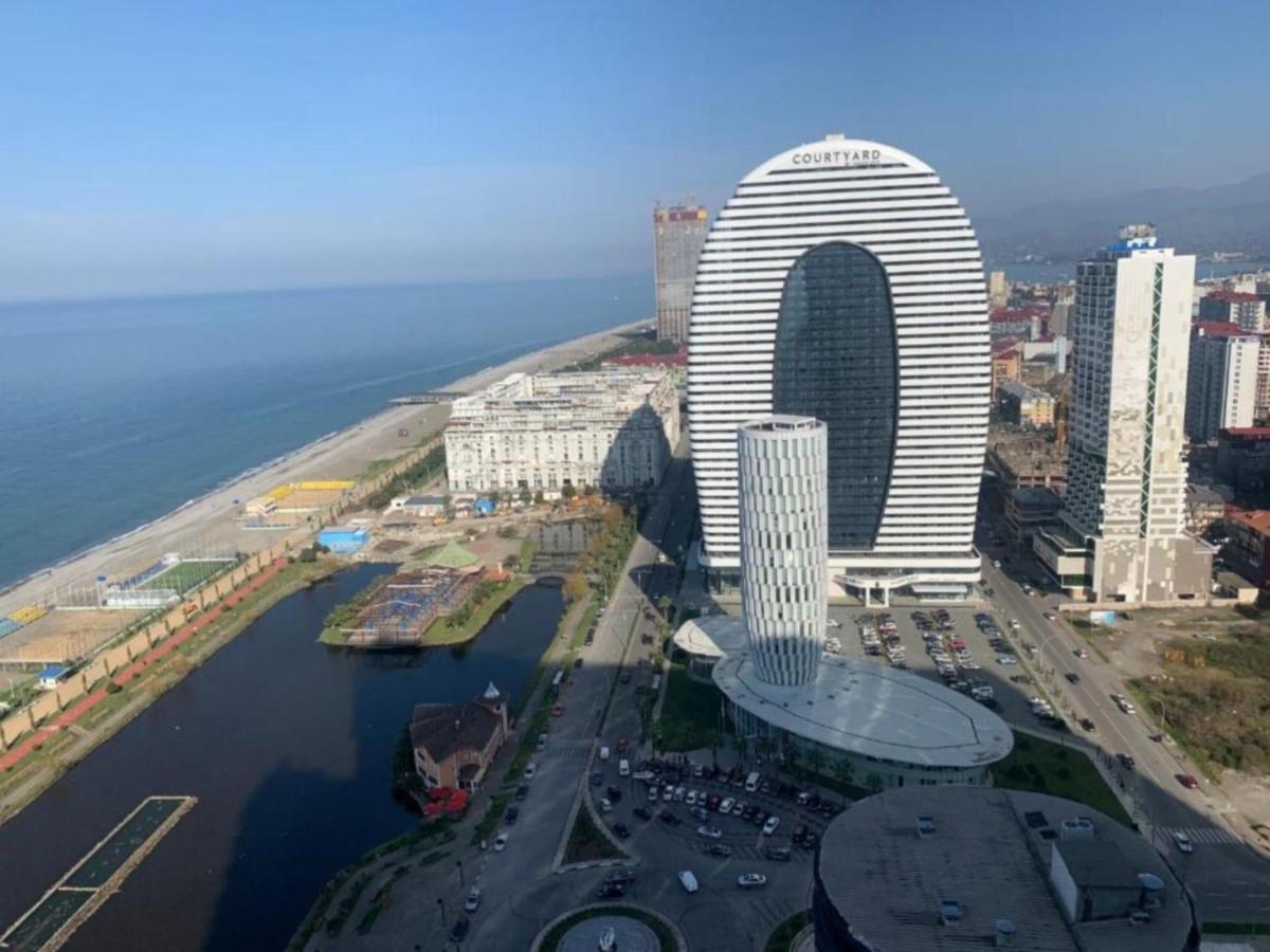 Panoramic Sea And City View Aparthotel In Orbi City Batumi Eksteriør billede
